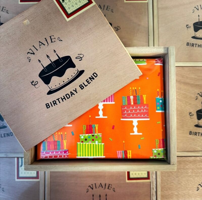 Viaje 2026 Birthday Blend - 20 count Bundle and HumiJar